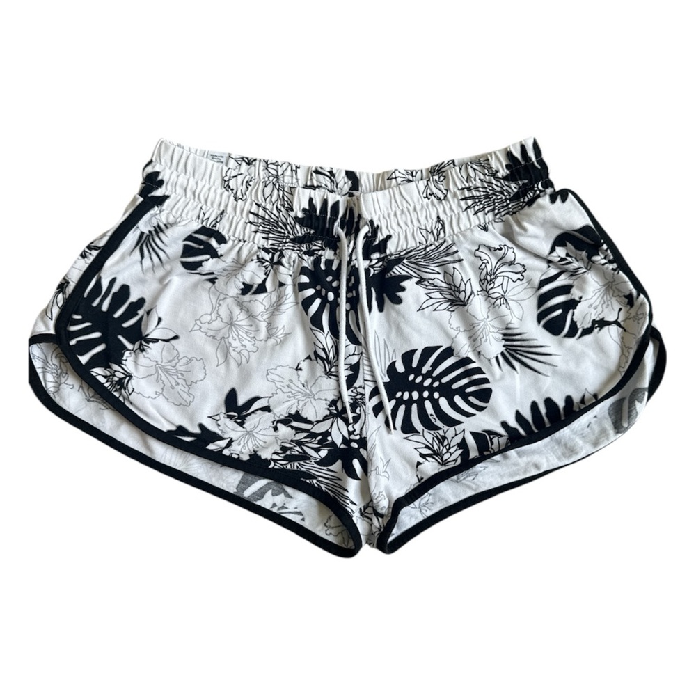 Puma Women’s Black and White Floral Print Athletic Shorts Size Medium